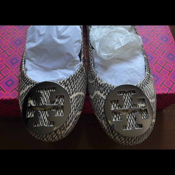 Tory Burch Style # 11158609 - Picture 1 of 5